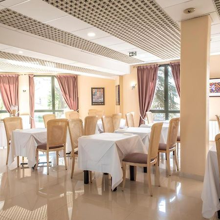 Hotel Garabel Плезир Екстериор снимка